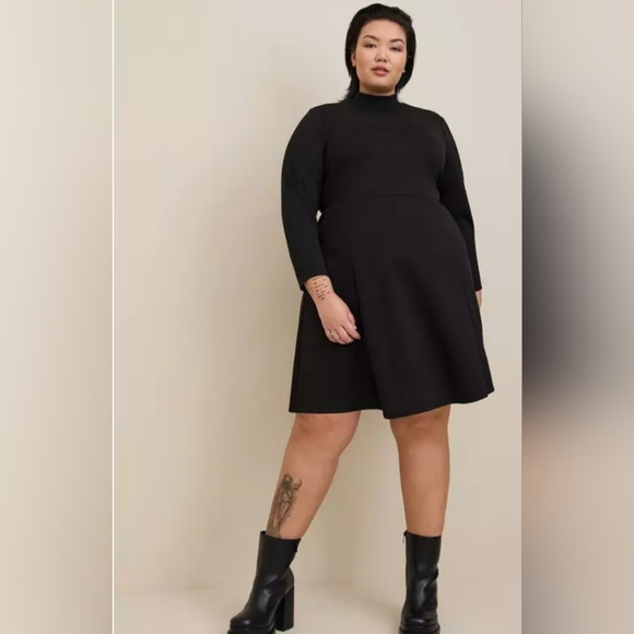 Torrid Black Mini Studio Cupro Mock Neck Dress. SIZE 00 - Picture 1 of 8